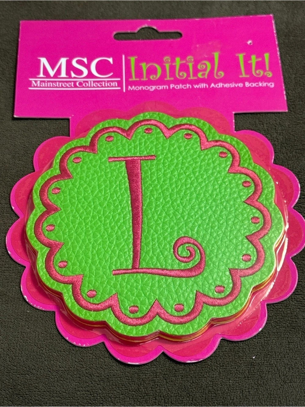 Letter L
MSC Initial It! Monogram 5 inch Patch Green & Pink Monogram
Patch NWT